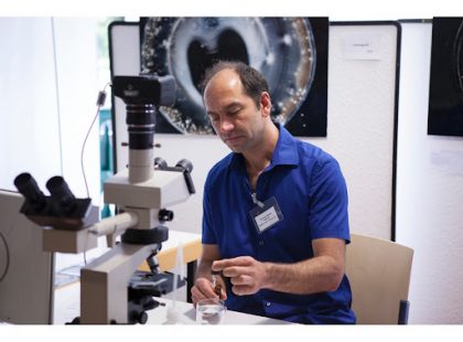 Bertold-Heusel_Institut-Spagyrische-Wasseranalyse_Wasserprobe